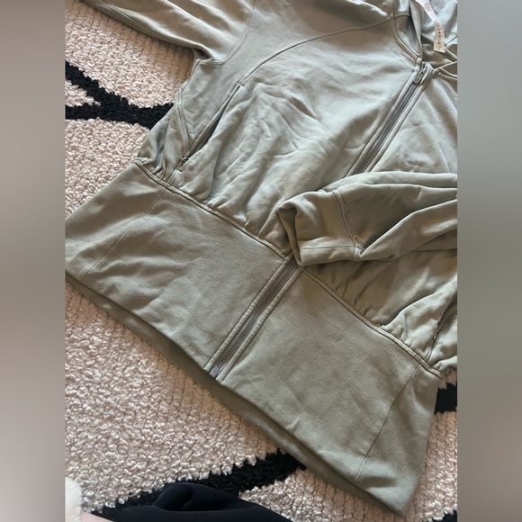Lululemon hugged waist zip hoodie - Picture 14 of 14